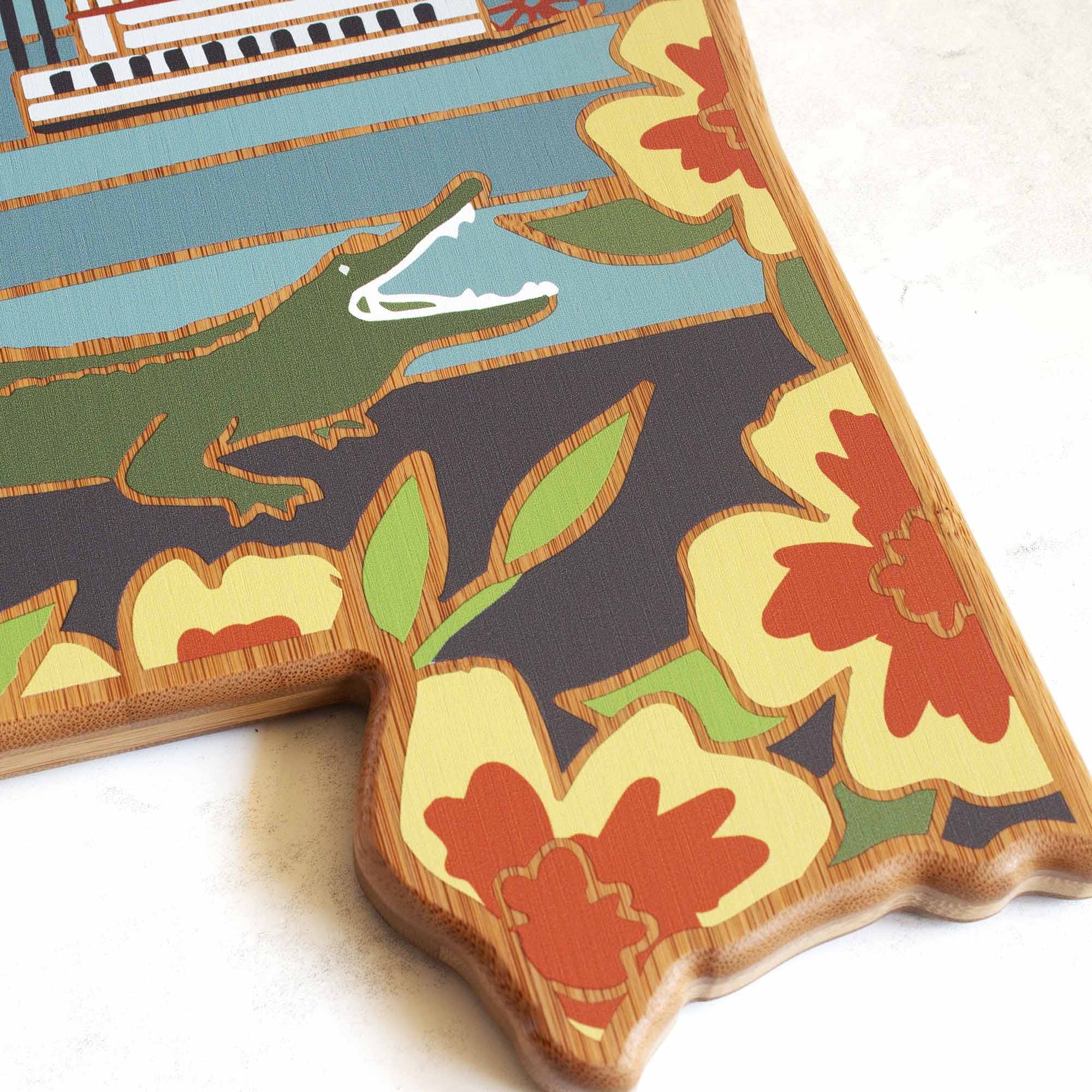 totally-bamboo-mississippi-state-shaped-cutting-board-with-summer-stokes-artwork image 5