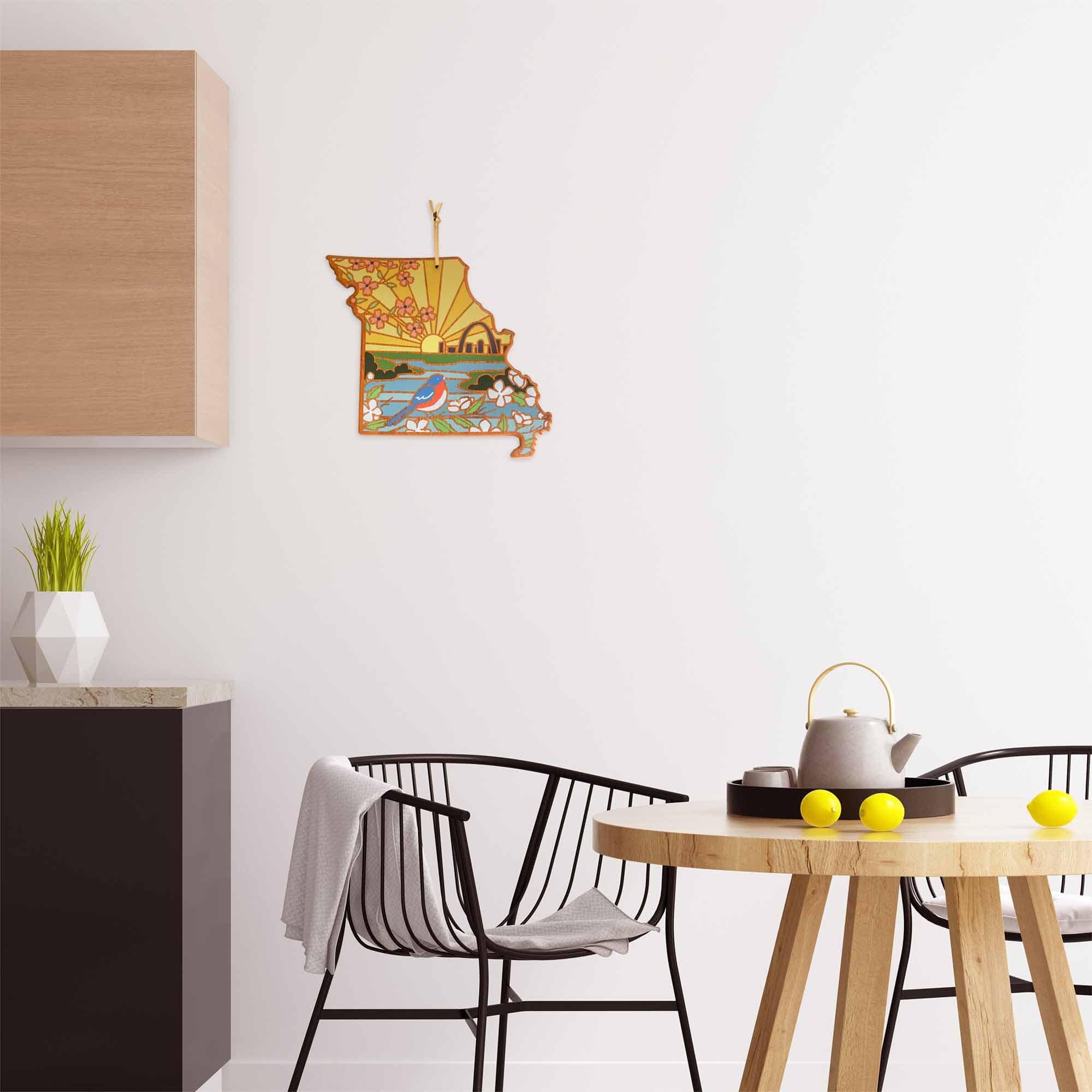 totally-bamboo-missouri-cutting-board-with-artwork-by-summer-stokes image 4