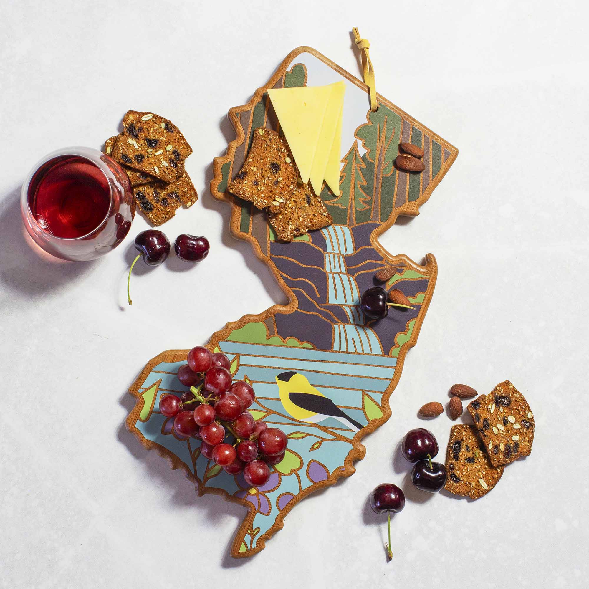 totally-bamboo-new-jersey-cutting-board-with-artwork-by-summer-stokes image 2