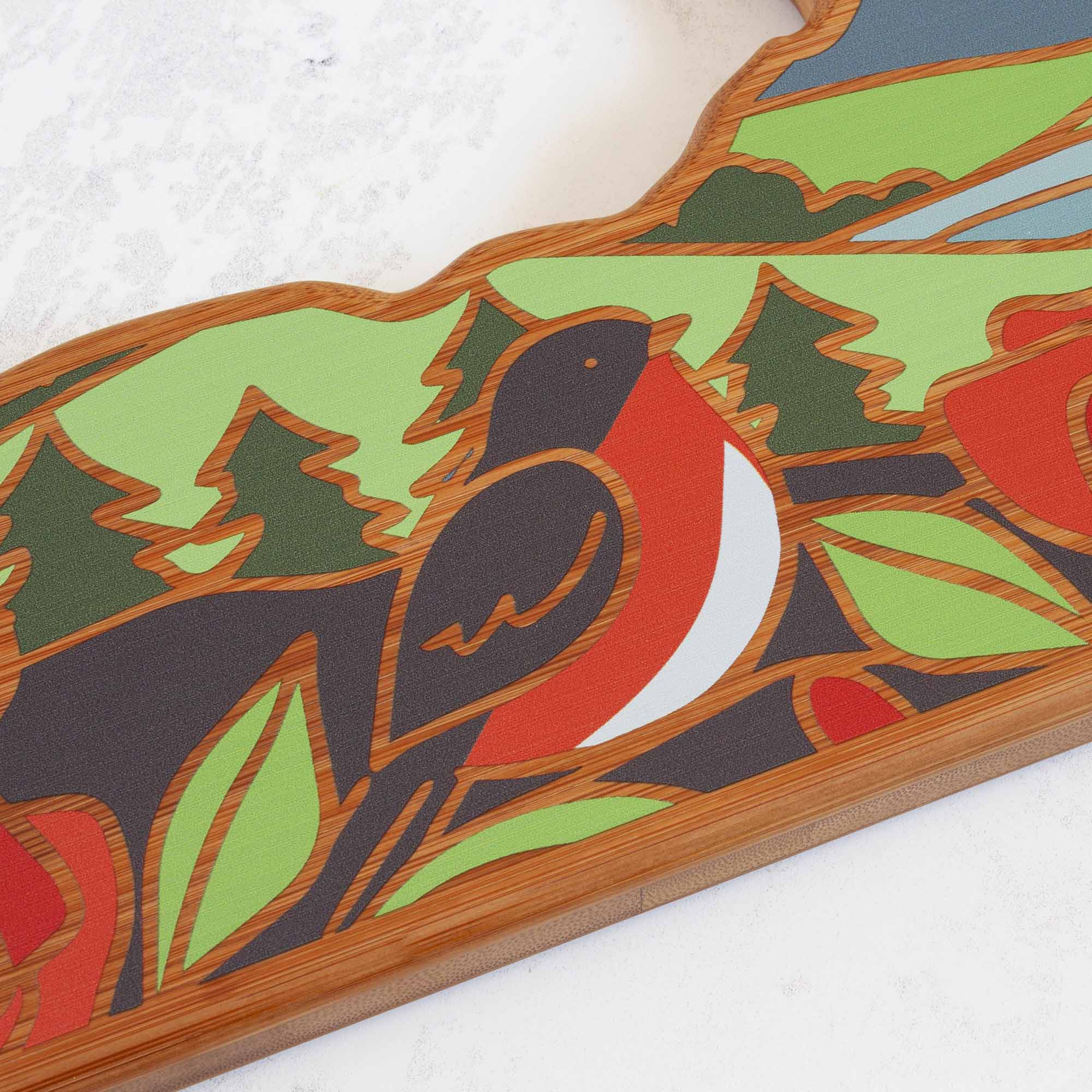 totally-bamboo-new-york-state-shaped-cutting-board-with-artwork-by-summer-stokes image 6