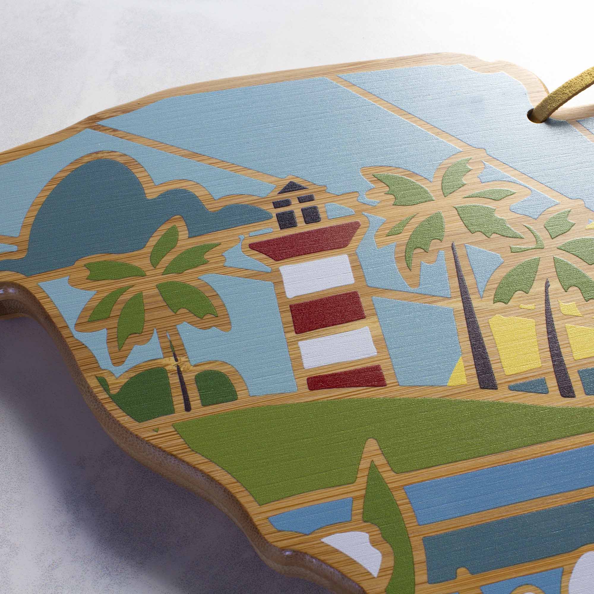 totally-bamboo-south-carolina-cutting-board-with-artwork-by-summer-stokes-state- image 5