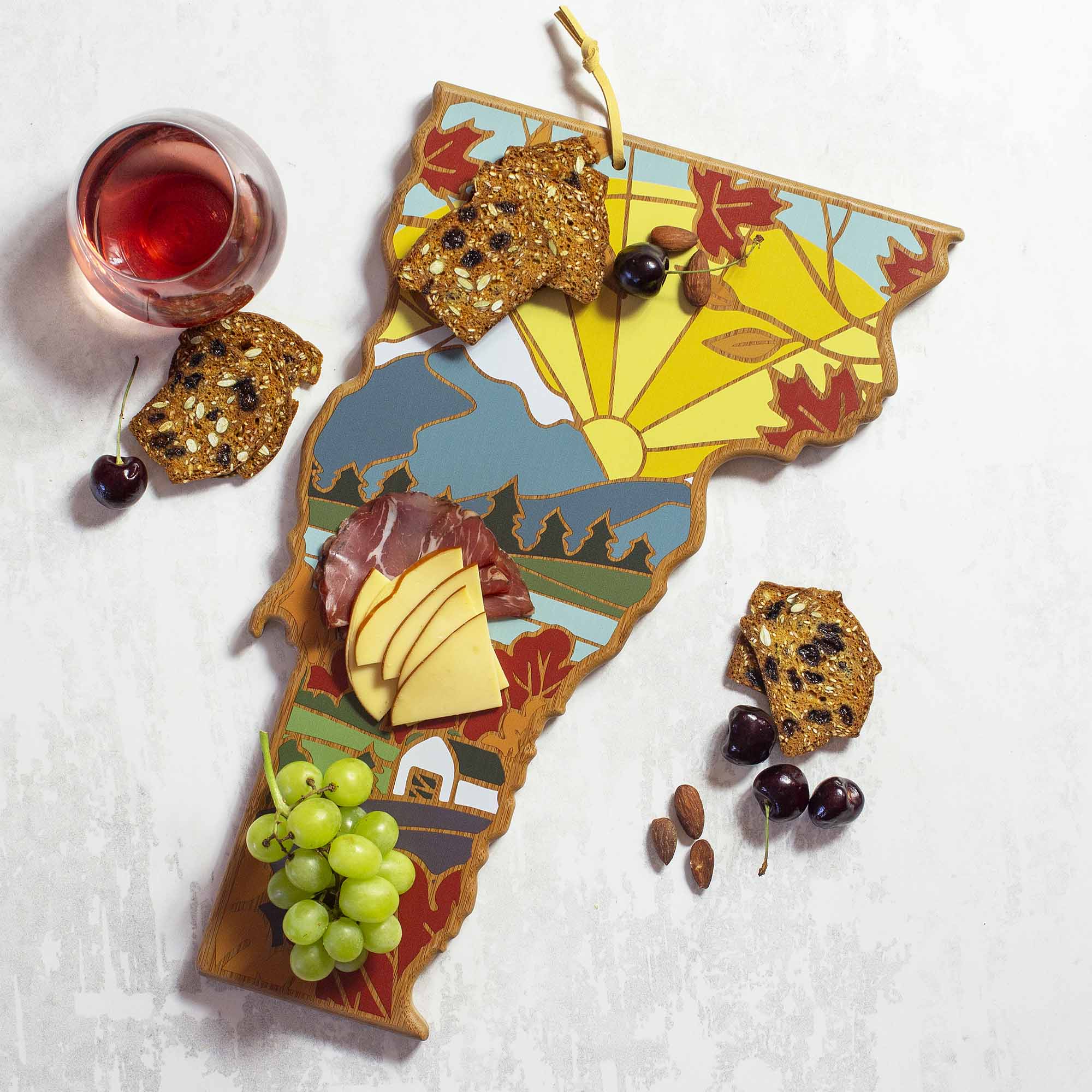 totally-bamboo-vermont-cutting-board-with-artwork-by-summer-stokes image 2