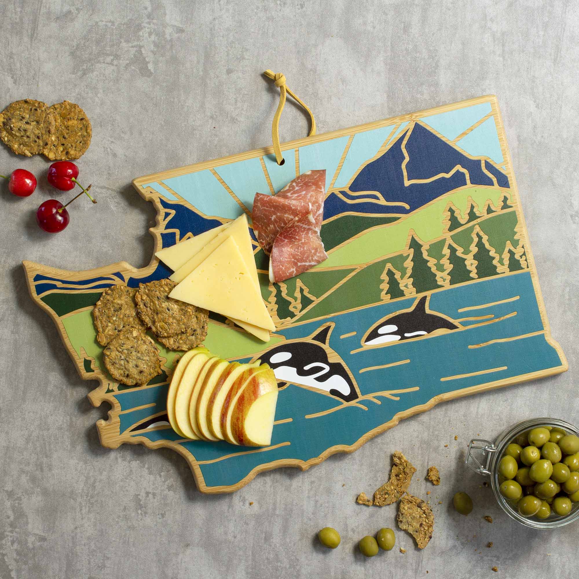 totally-bamboo-washington-cutting-board-with-artwork-by-summer-stokes-state-shap image 2
