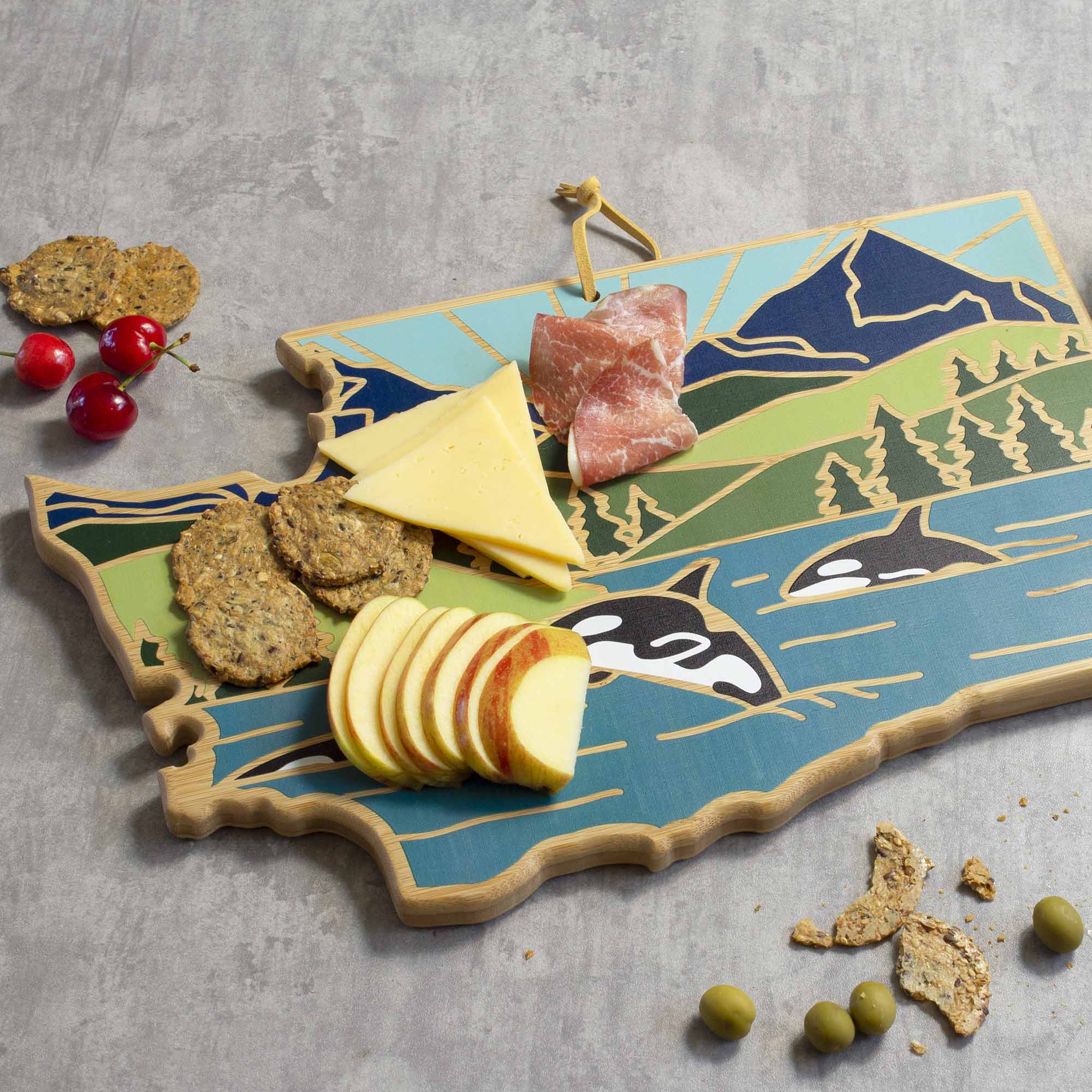 totally-bamboo-washington-cutting-board-with-artwork-by-summer-stokes-state-shap image 4