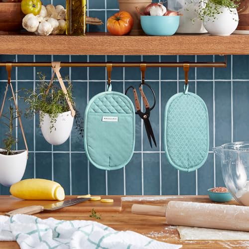 kitchenaid-asteroid-pot-holder-2-pack-set-mineral-water-6-5-x10 image 8