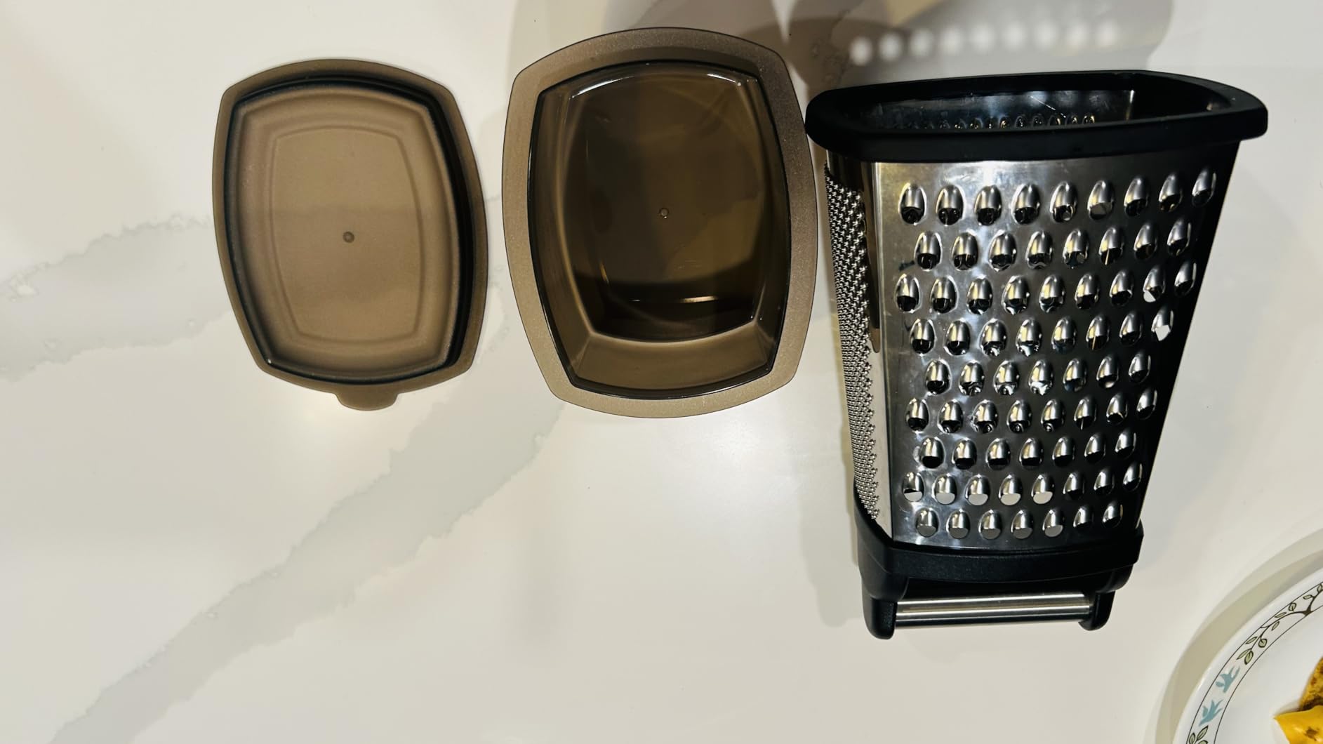 Great grater, love the container