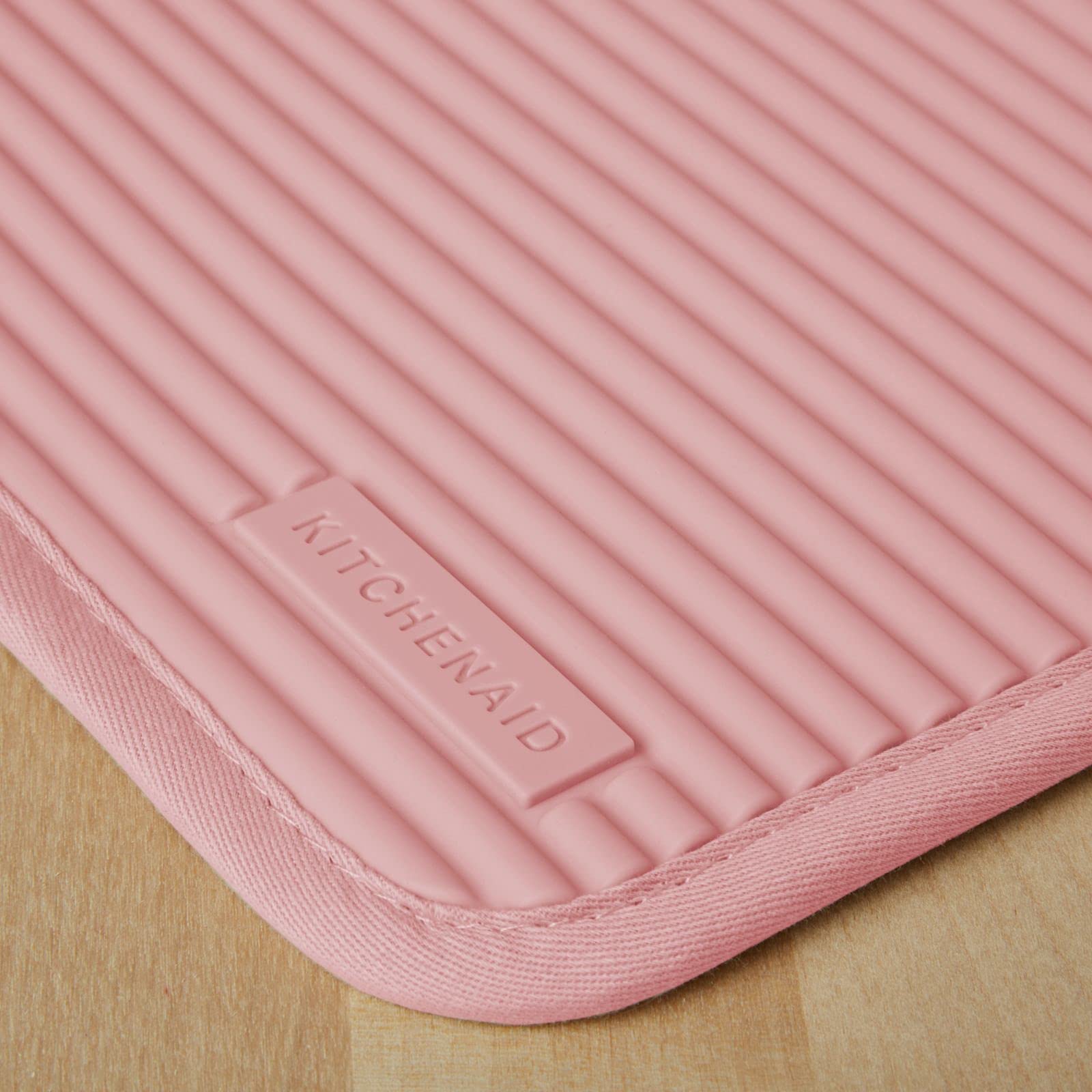 kitchenaid-ribbed-soft-silicone-pot-holder-2-pack-dried-rose image 3