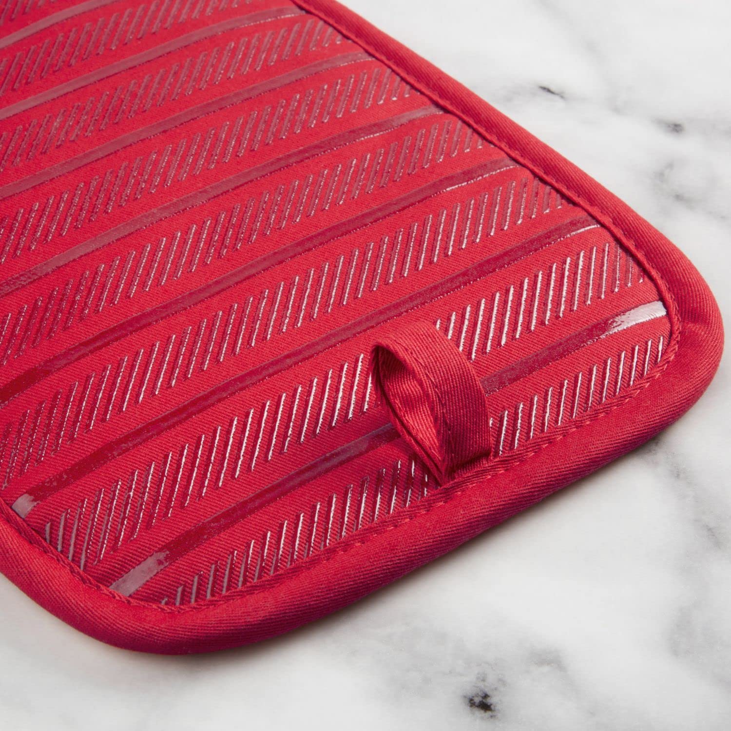 kitchenaid-albany-pot-holder-2-pack-passion-red-7-x10 image 4