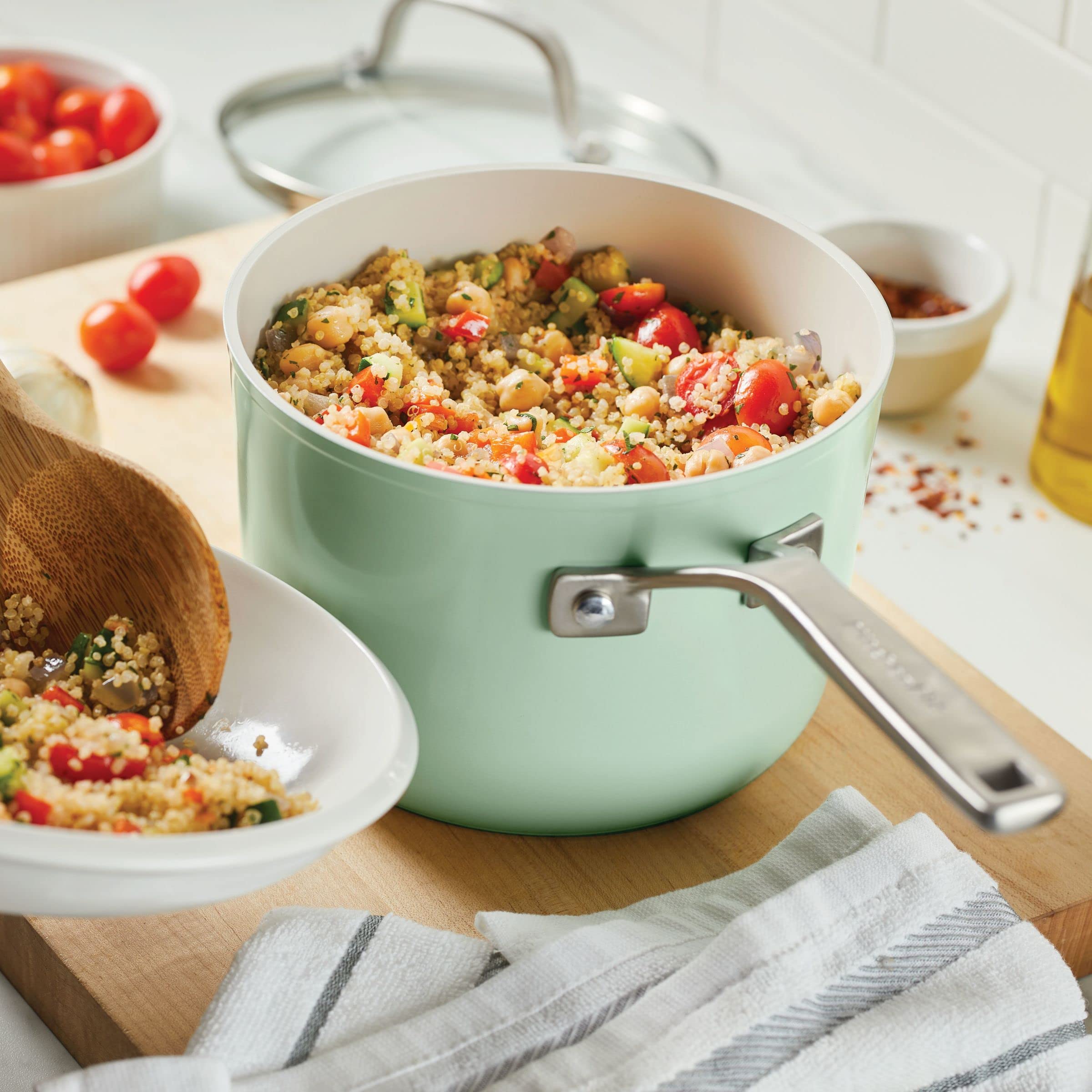 kitchenaid-hard-anodized-ceramic-nonstick-cookware-sauce-pan-with-lid-3-quart-pi image 6