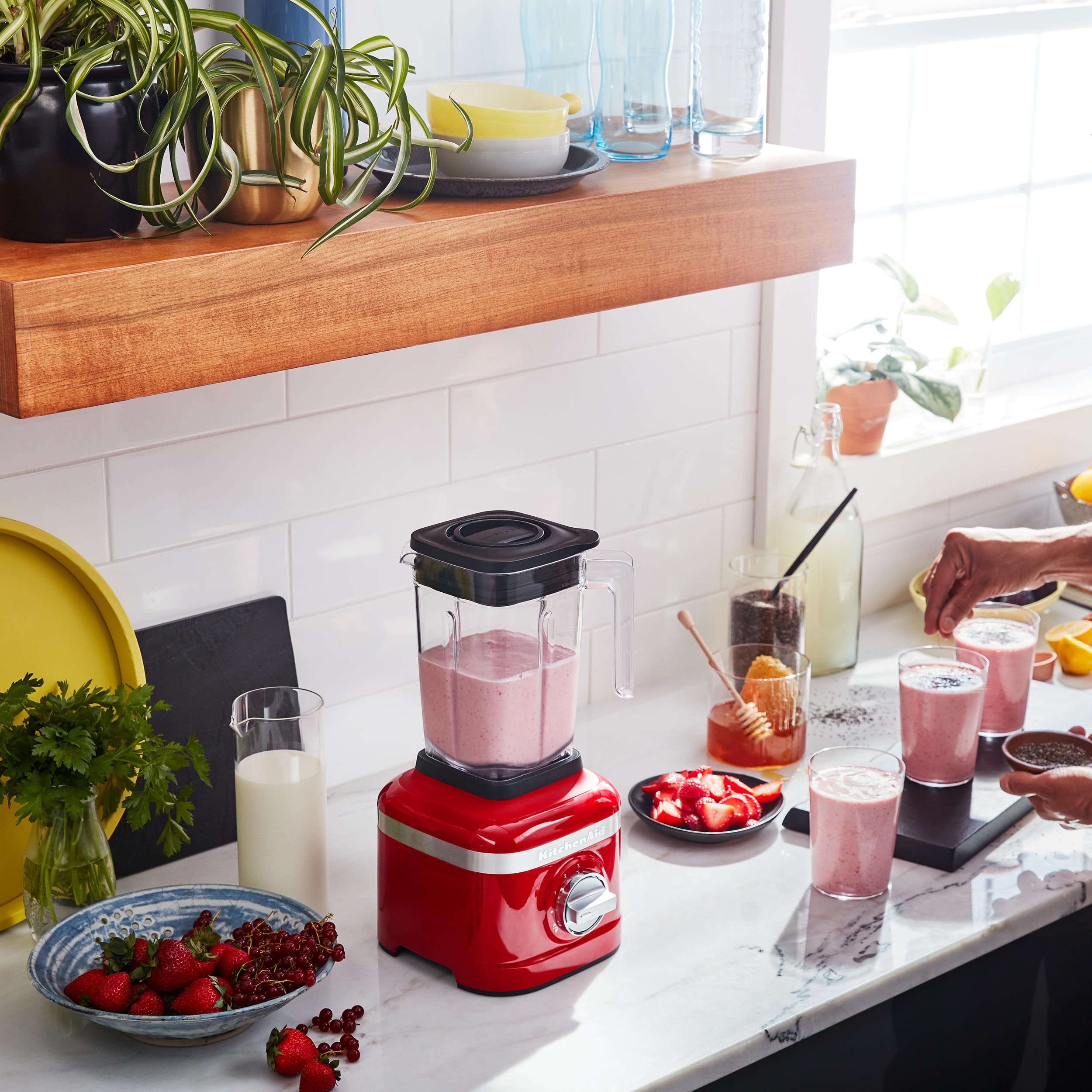 kitchenaid-k150-3-speed-ice-crushing-blender-with-2-personal-blender-jars-passio image 4
