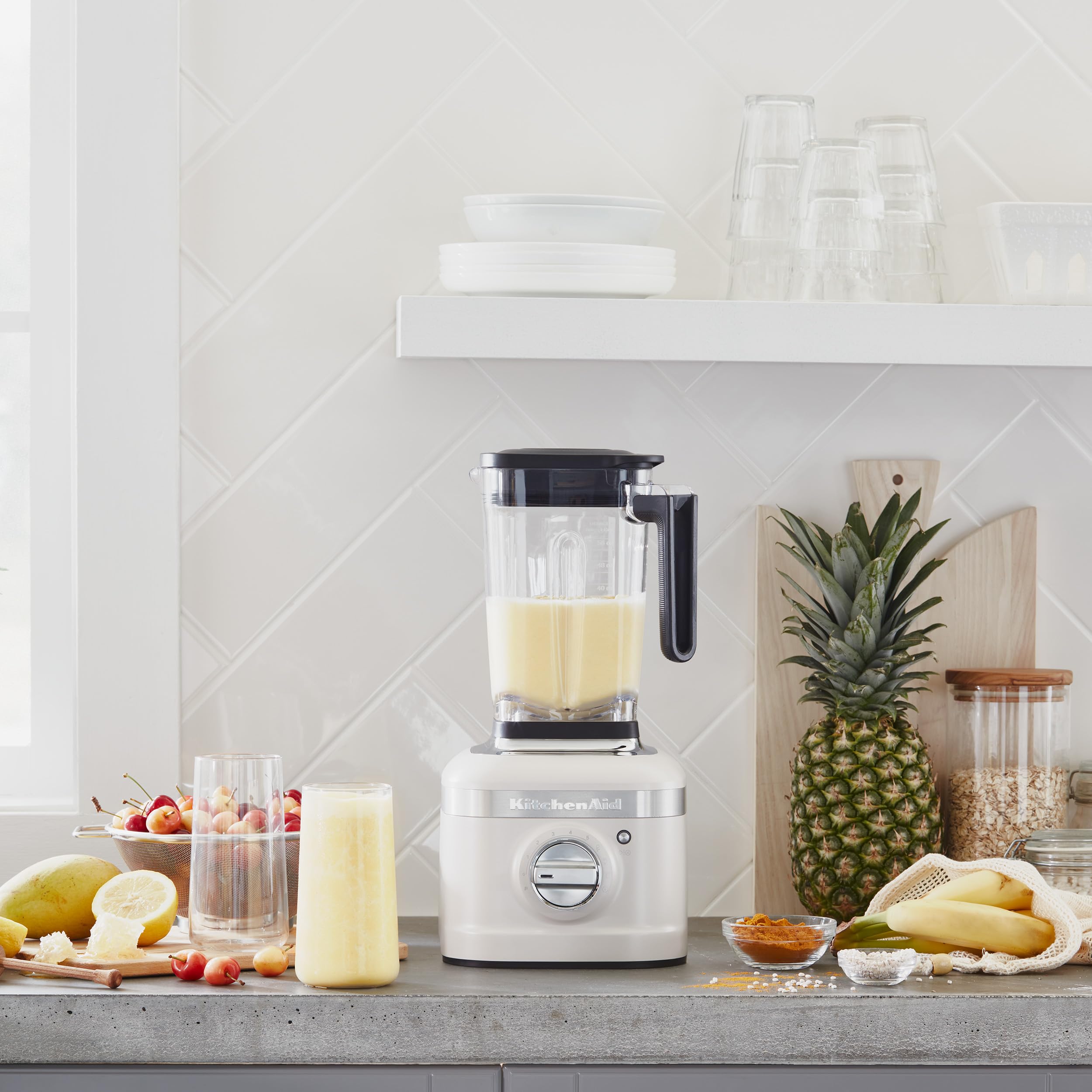 kitchenaid-k400-variable-speed-blender-with-tamper-ksb4028-milkshake image 6
