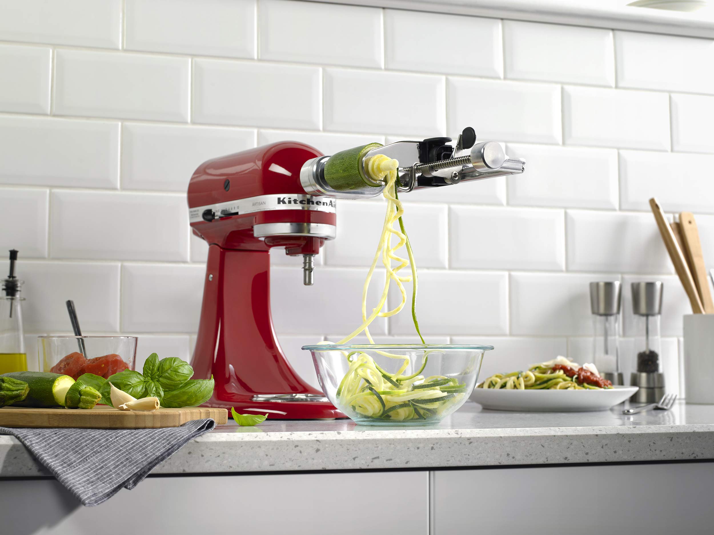 kitchenaid-ksm2apcq-spiralizer-plus-with-peel-core-and-slice-7-blades-fits-all-s image 4