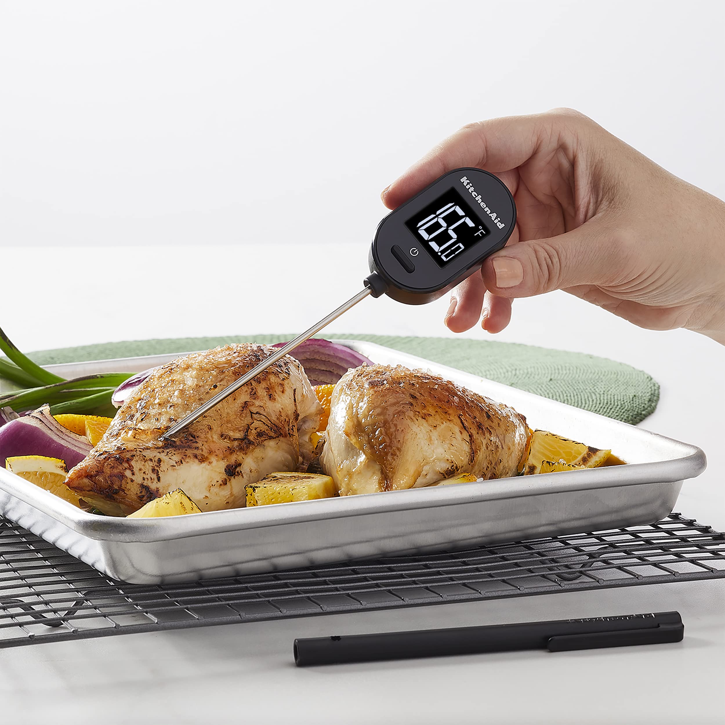 kitchenaid-kq910-backlit-instant-read-digital-food-thermometer-black image 3