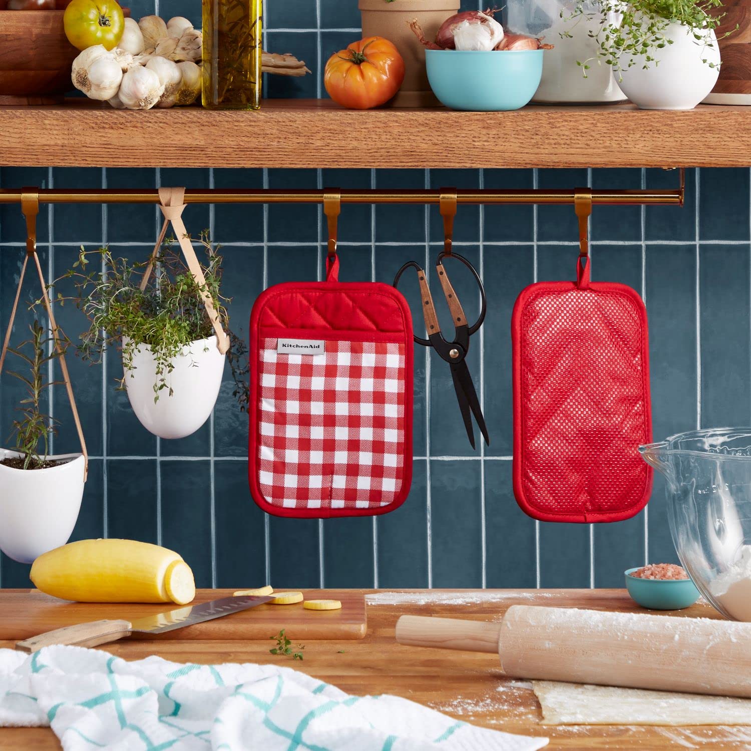 kitchenaid-gingham-pot-holder-2-pack-set-passion-red-7-x10 image 2