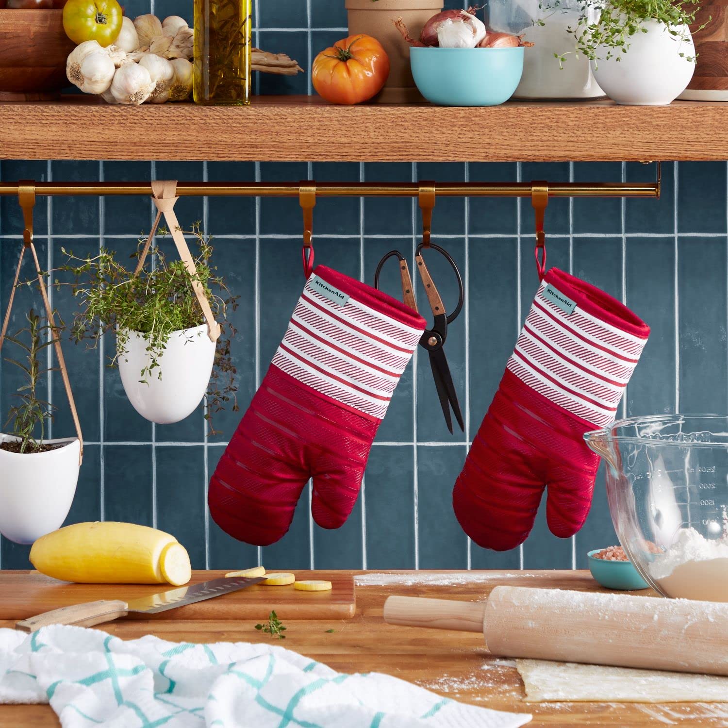 kitchenaid-albany-oven-mitt-2-pack-set-passion-red-7x13-inches-heat-resistant-wi image 2