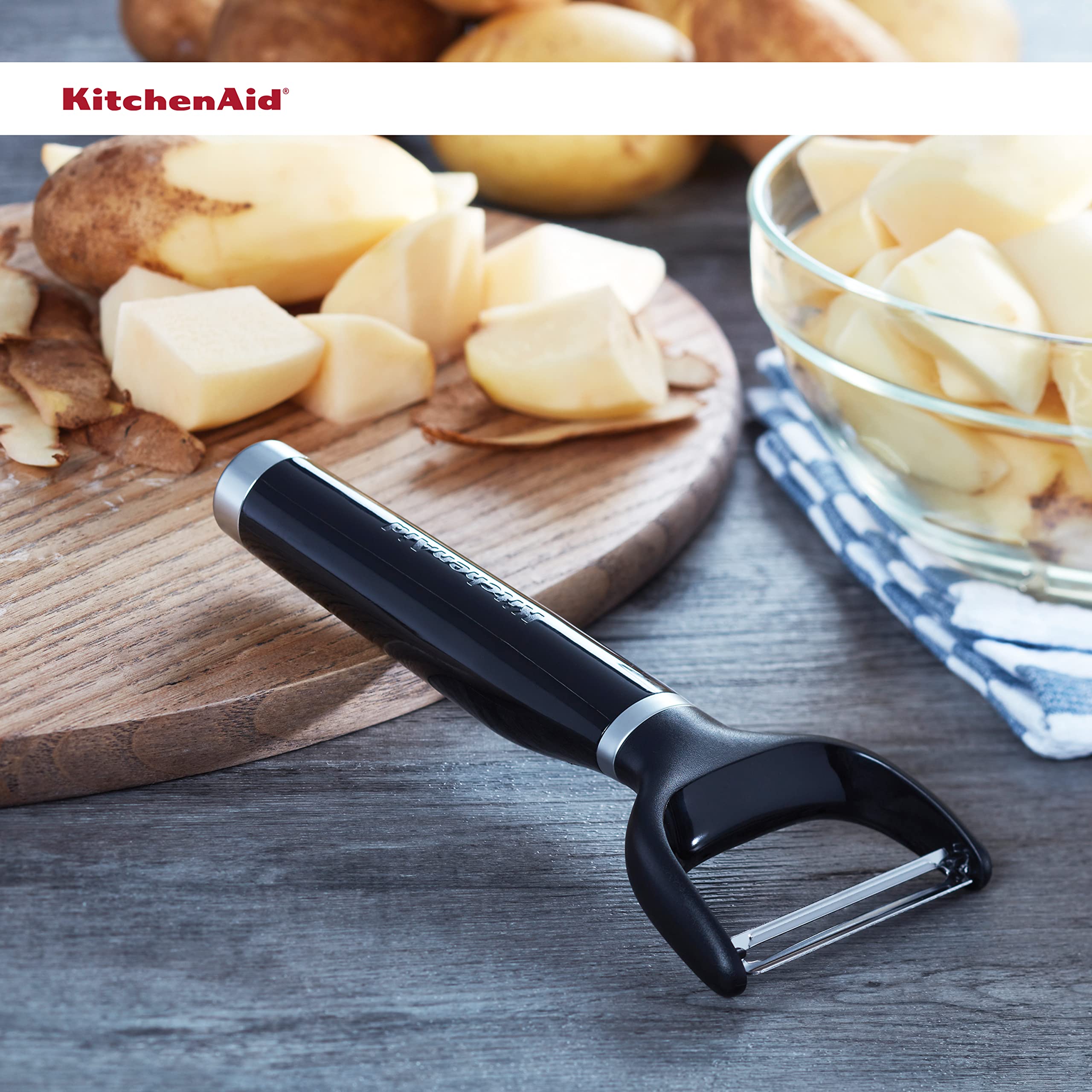 kitchenaid-y-peeler-with-ergonomic-handle-and-single-edge-blade-dishwasher-safe- image 6