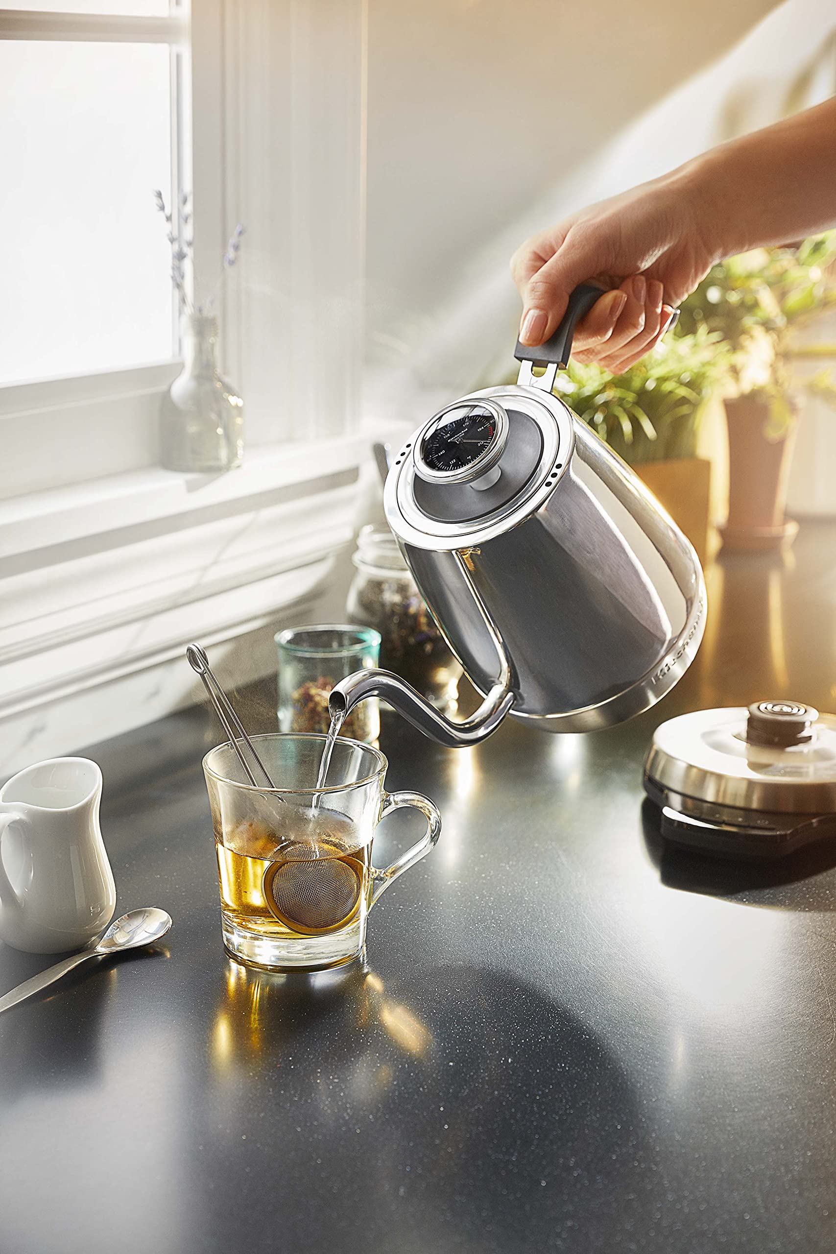 kitchenaid-precision-gooseneck-digital-kettle-kek1032-1-liter-stainless-steel image 4