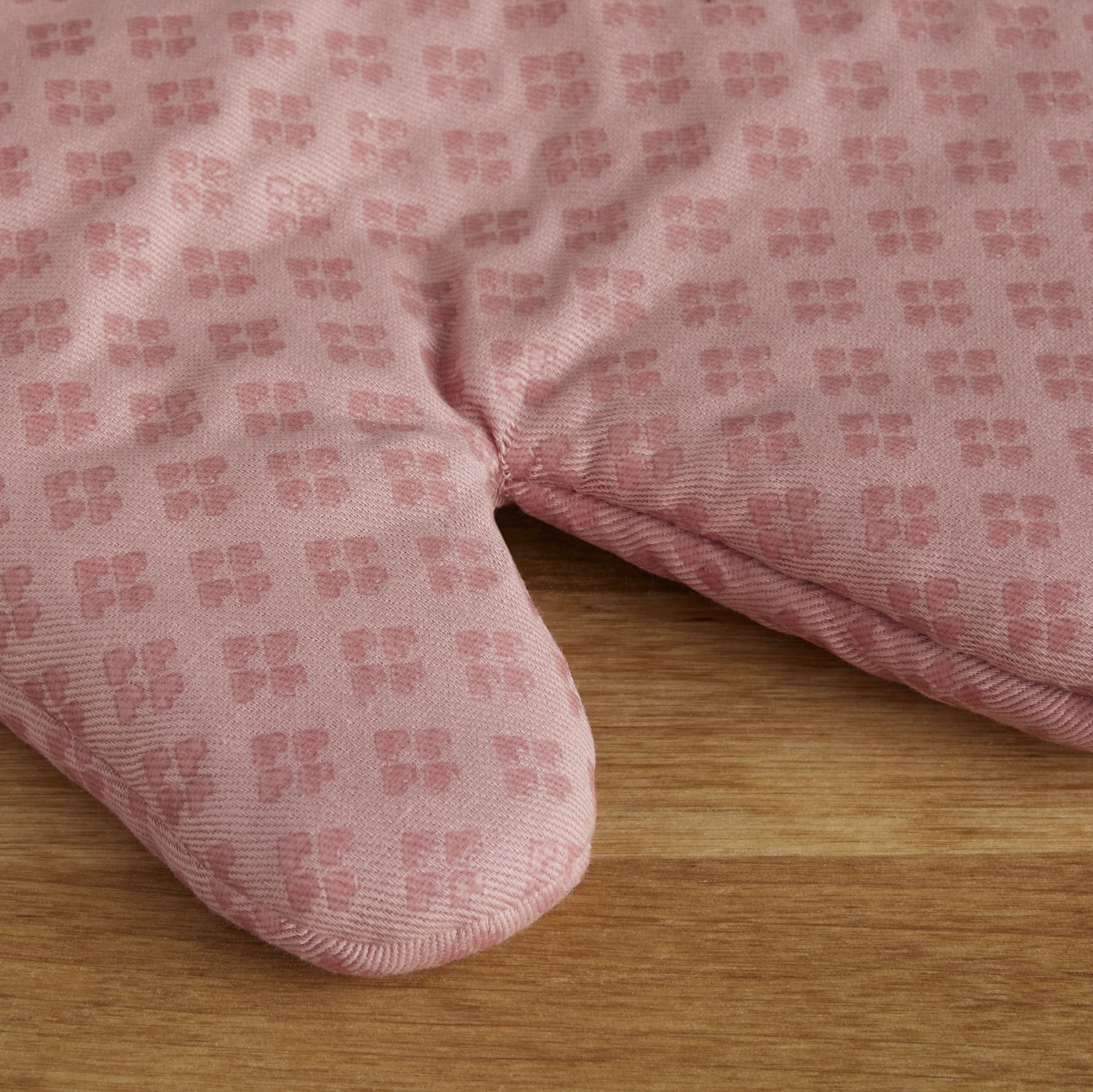 kitchenaid-asteroid-oven-mitt-set-dried-rose-7-x12-5-2-piece-heat-resistant-cott image 3