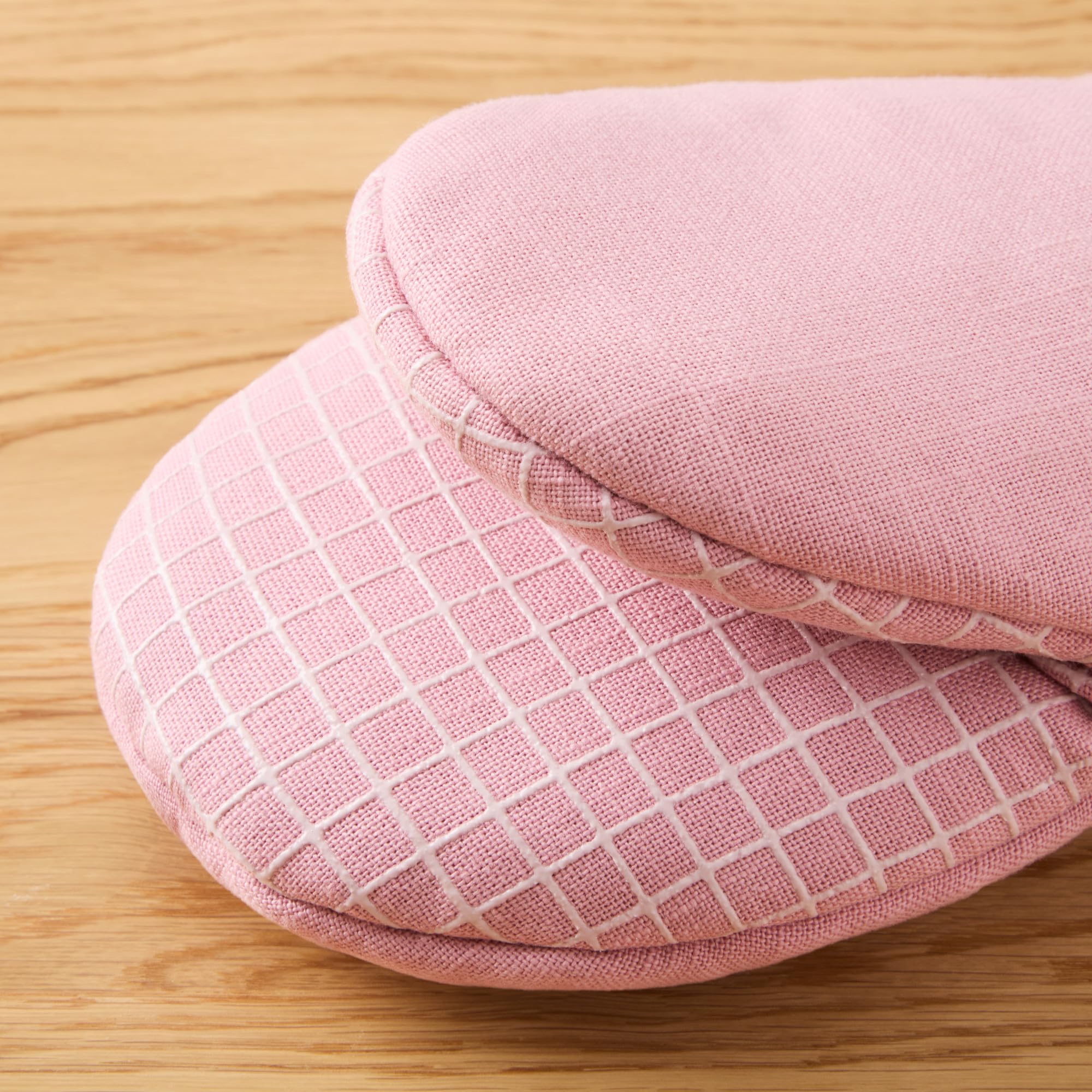kitchenaid-gourmet-series-gridlines-mini-oven-mitts-2-pack-set image 3