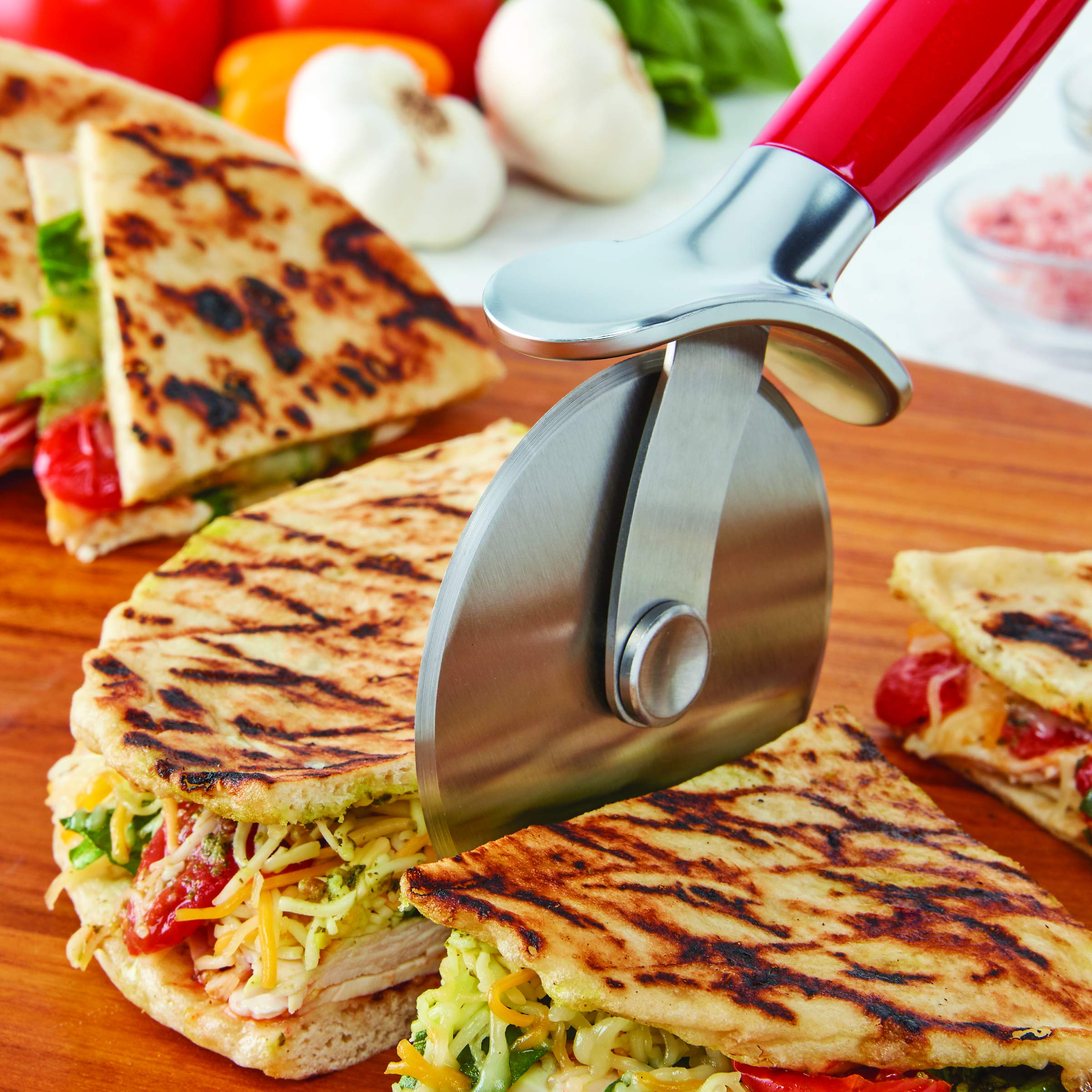 kitchenaid-classic-pizza-wheel-9-inch-sharp-stainless-steel-cutter-with-finger-g image 5