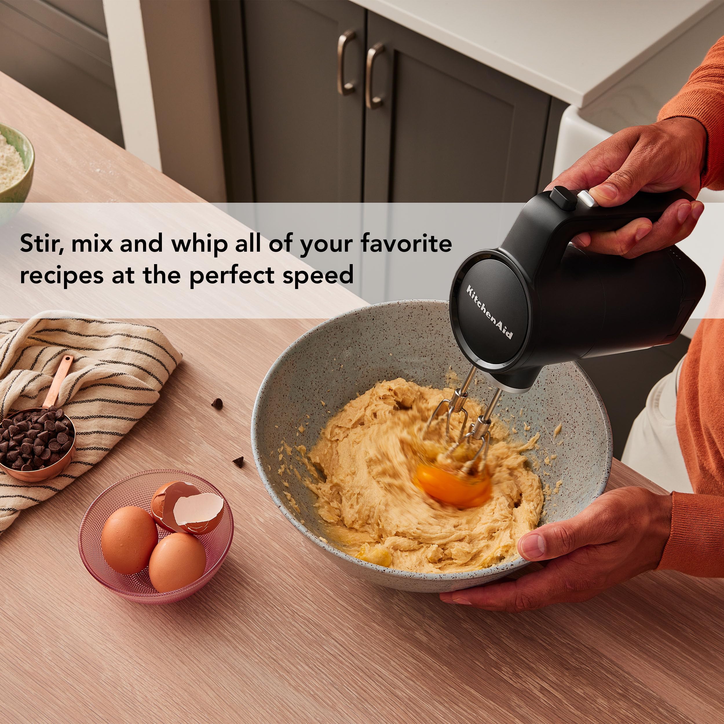 kitchenaid-go-cordless-bundle-with-hand-mixer-food-chopper-kitchen-vacuum-kbur13 image 6