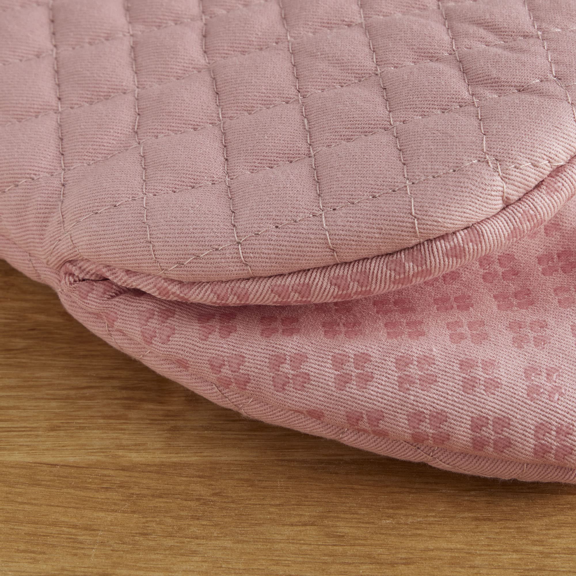 kitchenaid-asteroid-mini-oven-mitt-set-2-piece-5-5-x8-dried-rose image 3