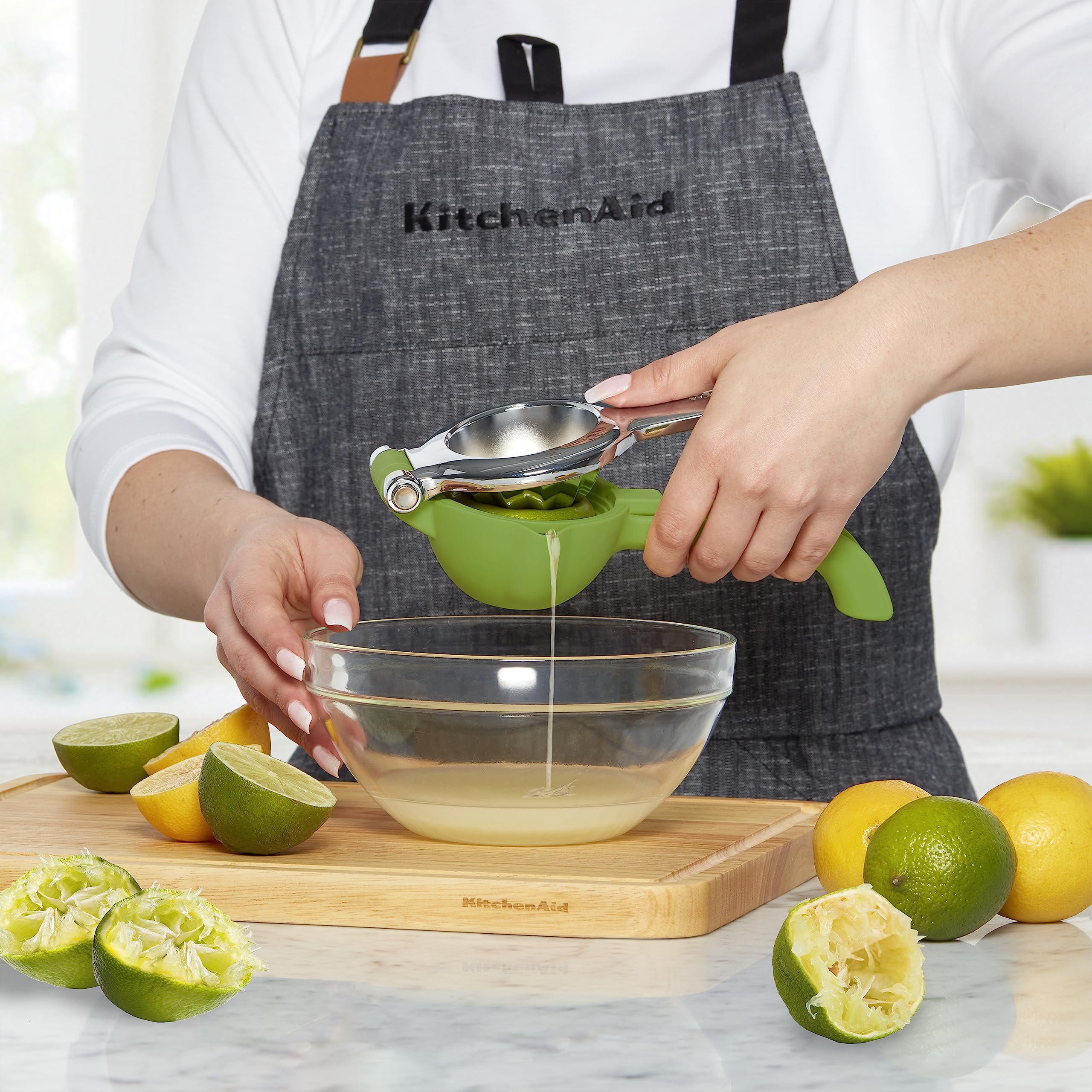 kitchenaid-no-mess-citrus-juice-press-squeezer-for-lemons-and-limes-with-seed-ca image 6